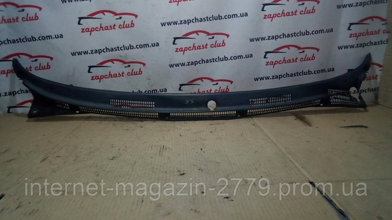 Накладка під двірники (жабо) MB814442 994177 Galant 93-96 r. 5k Mitsubishi, фото 1