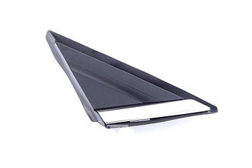 Куточок крила правий з одним хромом Ford Fusion USA