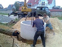 Установка колодцев канализационных в Киеве - фото 1 - id-p1659026