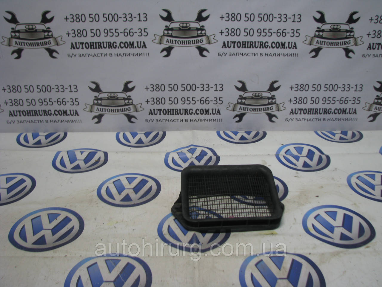 Решітка вентиляційна Volkswagen Passat B7 USA (5N0815479)