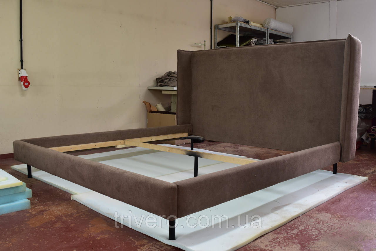 Сучасне ліжко в тканині з м'яким наголов'ям, фото 1