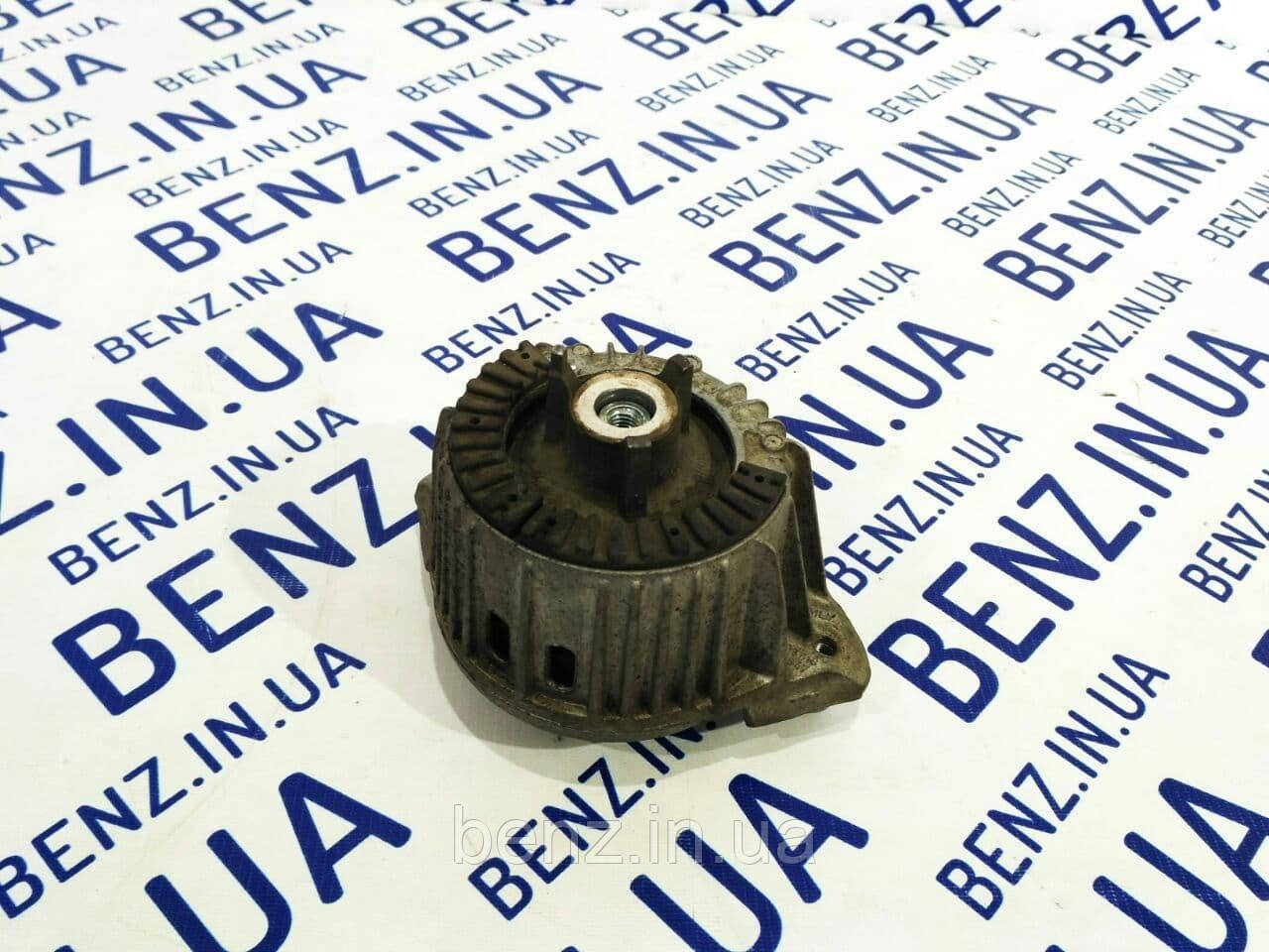 Подушка двигуна ліва Mercedes W212, W204, S212, C207 A2122406317