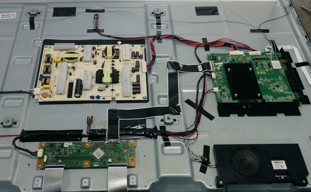 Запчастини до телевізора VIZIO E60-E3 (1P-0165X00-4011, 1P-1156800-1010, 09-60CAP0D0-00, RUNTK0246FV)