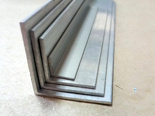 Заказать алюминиевые уголки в "Профиль-Центр".