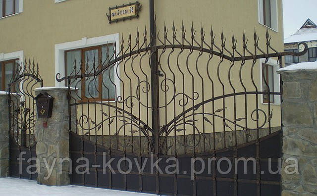 Кована брама 229