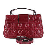 Жіноча шкіряна бордова стильна сумка з декоративними швами на блискавці та клапан на застібці, фото 2