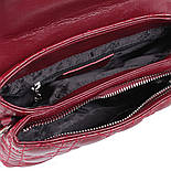 Жіноча шкіряна бордова стильна сумка з декоративними швами на блискавці та клапан на застібці, фото 3