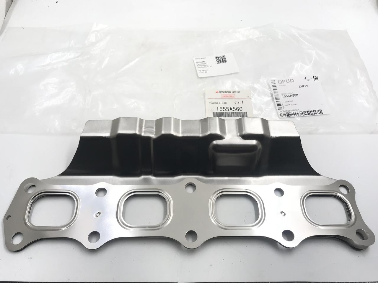 Оригінальна прокладка колектора випускного 1555A560 Аутлендер III