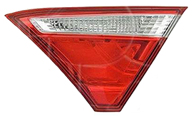 Ліхтар задній лівий внутрішній для Toyota Camry 50 2014-17 USA