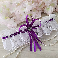 Свадебная подвязка фиолетовая