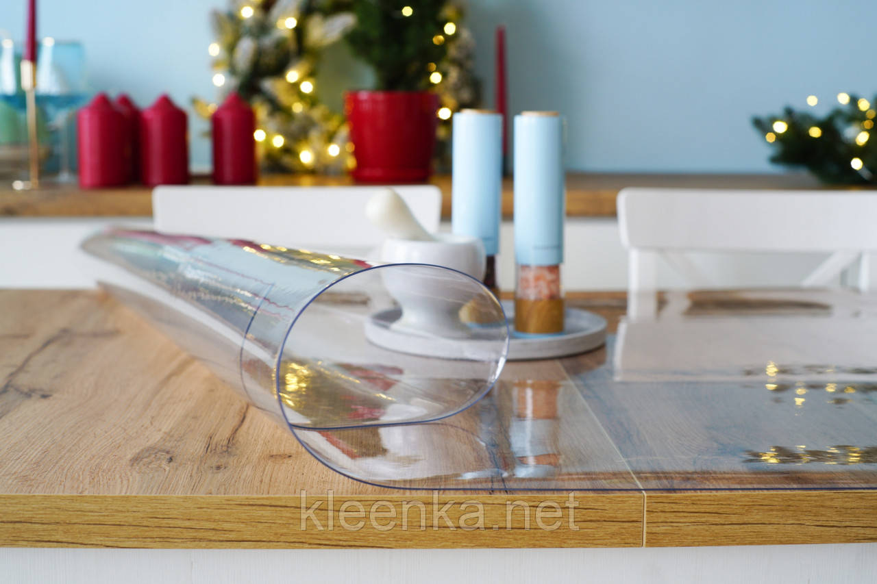 М'яке скло 1,5 мм, прозора плівка ПВХ на скляні і дерев'яні столи, ширина 70см
