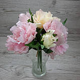 Букети відкритих півонів ніжно-рожевого лимонного кольору 5 шт., фото 2