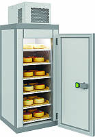 Холодильні камери для дозрівання і витримки сирів і ковбас, м'яса.
