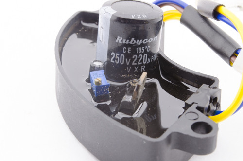 Автоматический регулятор напряжения AVR 