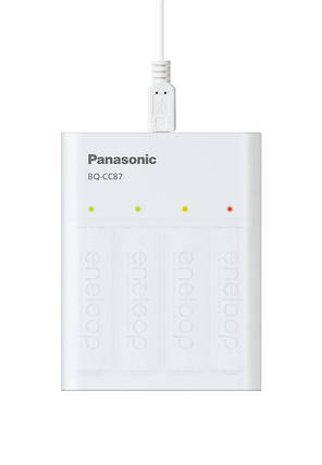 Зарядний пристрій для акумуляторів Panasonic BQ-CC55E AA/AAA Eneloop ready LED індикатор 4 канали, фото 1