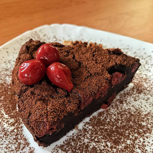 КЛАФУТІ З ВИШНЕЮ 🍒