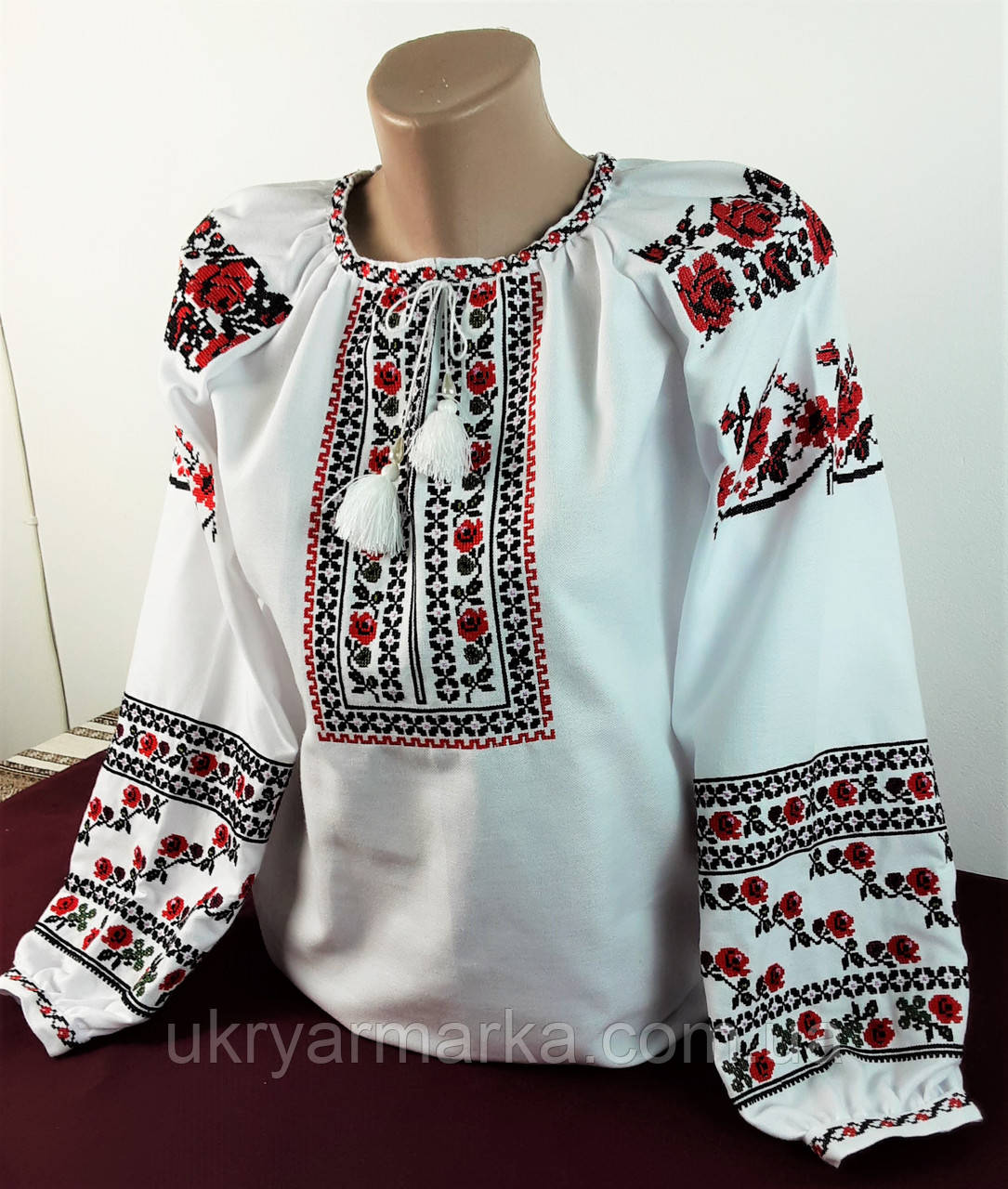 Вишита жіноча сорочка "Українка"