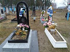 Тернопільська обл "Подвійний Дитячий пам’ятник" 7