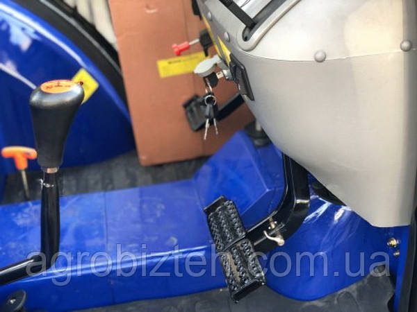 Трактор FT354HXSС (4 цил., ГУР, КПП 8+8, колеса 6.50х16/11,2х24, блокування диференціалу)