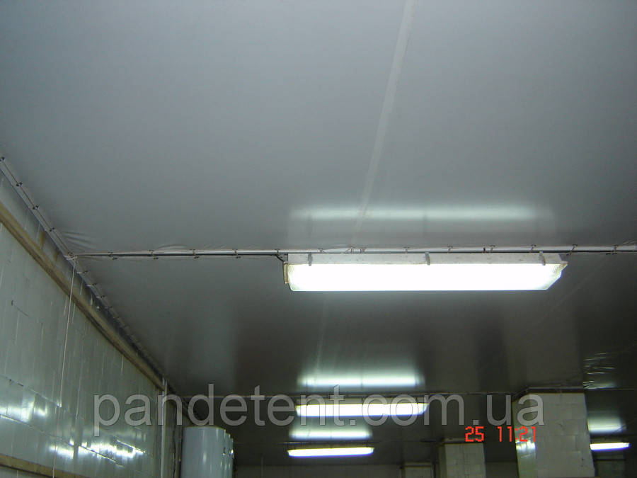 Промислові штори для автомийки з прозорої ПВХ плівки