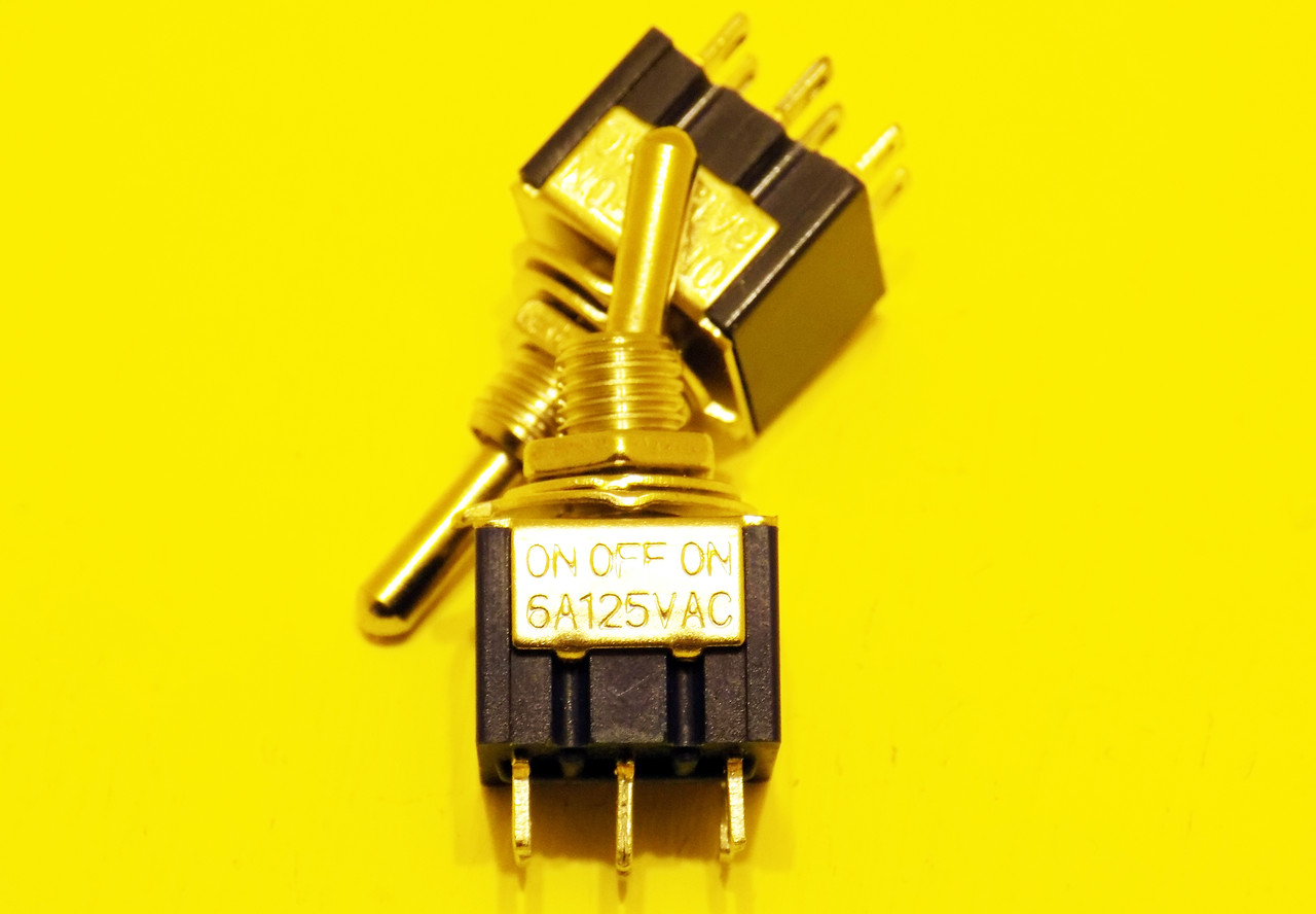 Перемикач (тумблер) 3pin MTS-103  125v 6A