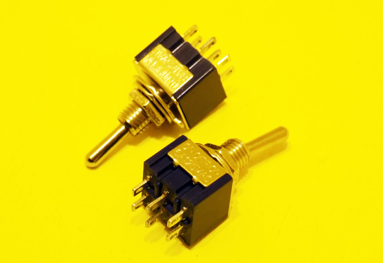 Перемикач (тумблер) 6pin MTS-202  125v 6A
