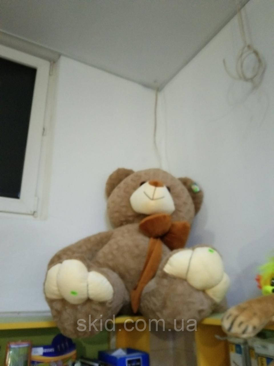 Великий плюшевий ведмедик
