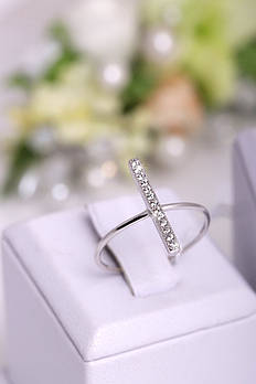 Срібне родоване кільце, "Линія", з фіанітами.