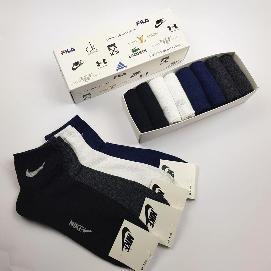 Набір середніх чоловічих шкарпеток Nike 8 пар у фірмовій коробці