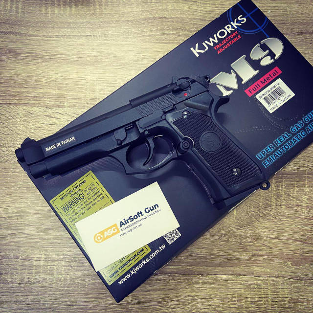 ベレッタm9 モデルガン タナカ ベレッタ 92FS INOX “Ghost” EVO2 セラコート