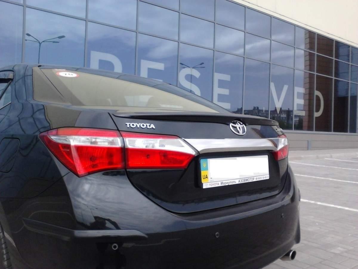 Спойлер лип багажника Toyota Corolla 2013-2018 ABS пластик під фарбування (повний)