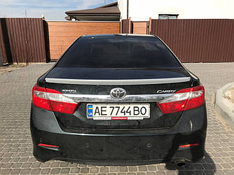 Спойлер лип багажника Toyota Camry 50/55 2011-2016 ABS пластик під фарбування