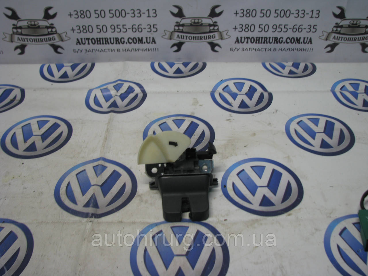 Замок багажника Volkswagen Passat B7 USA 561827505