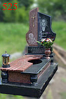 Одинарный памятник из лезниковского гранита и габро с вазой и лампадкой