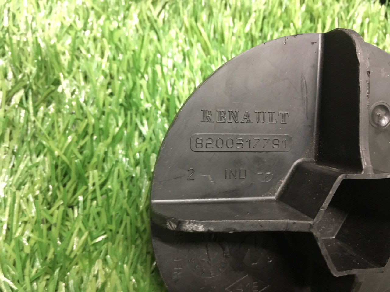 БОЛТ КРІПЛЕННЯ ЗАПАСНОГО КОЛЕСА RENAULT Megane Scenic 8200317791 Рено Меган Сценік 3 2009-2015