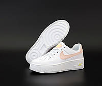 Женские кроссовки Nike Air Force 1 White. Кроссы для девушек Найк Аир Форс 1 белые с пудровым