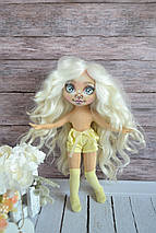 Текстильна лялька ручної роботи - Лялька з тканини - Авторська лялька - Лялька в жовтій сукні, фото 2