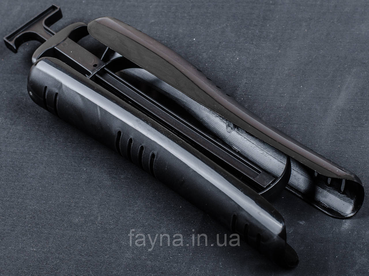 Формотримач для халявин жіночих чобіт (пластик) ОМ-1503