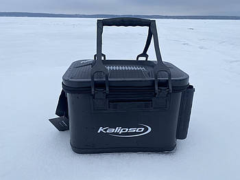 Сумка Kalipso Bakkan with 2 rod holder 25L NEW2021
