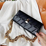 Жіноча класична сумка клатч через плече на товстій ланцюжку чорна, фото 4