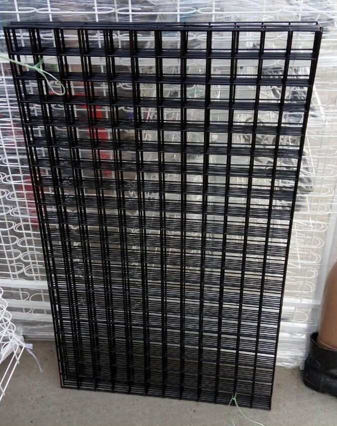 Торгова металева  сітка осередок 5 см чорного кольору під замовлення від виробника