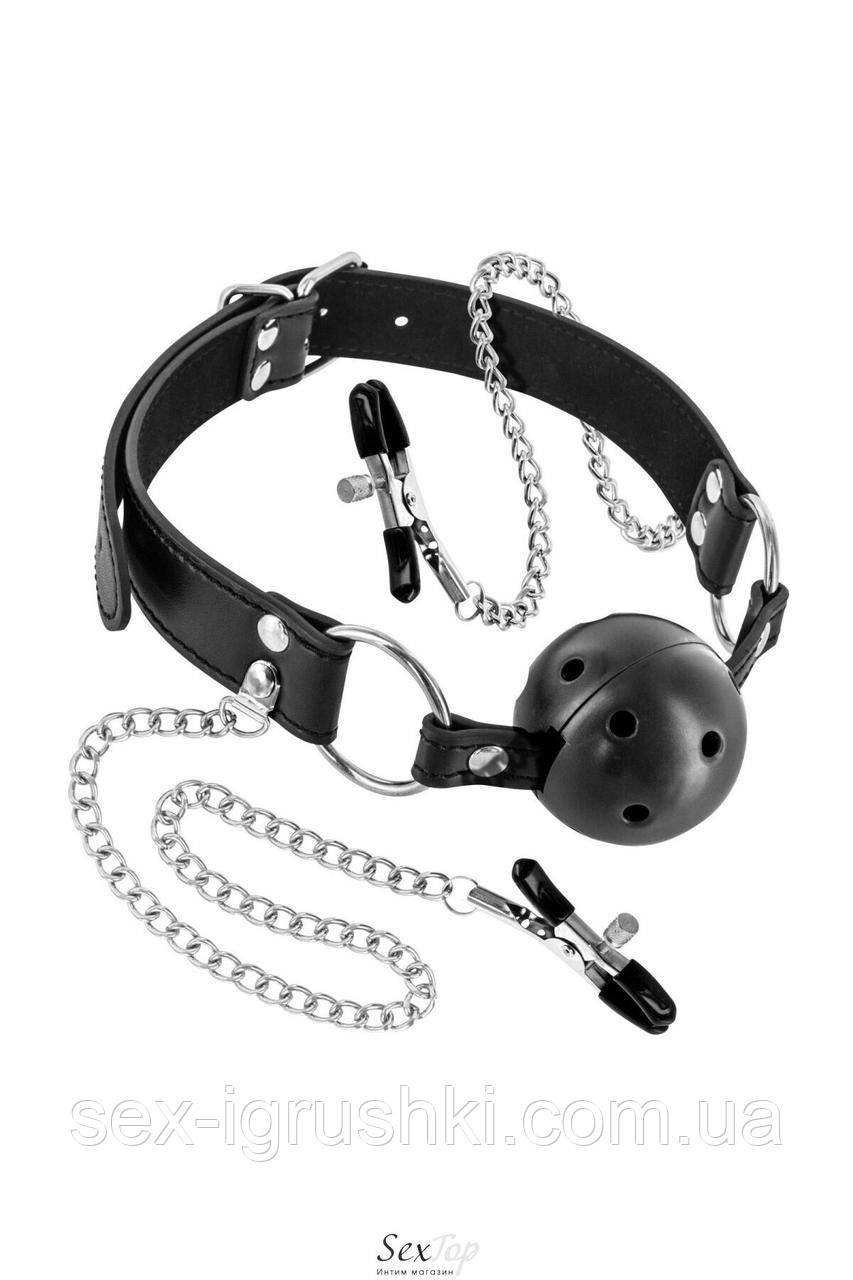 Повітропроникний кляп із затискачами для сосків Fetish Tentation Rigid Gag Ball with Nipple Clamps SO4037