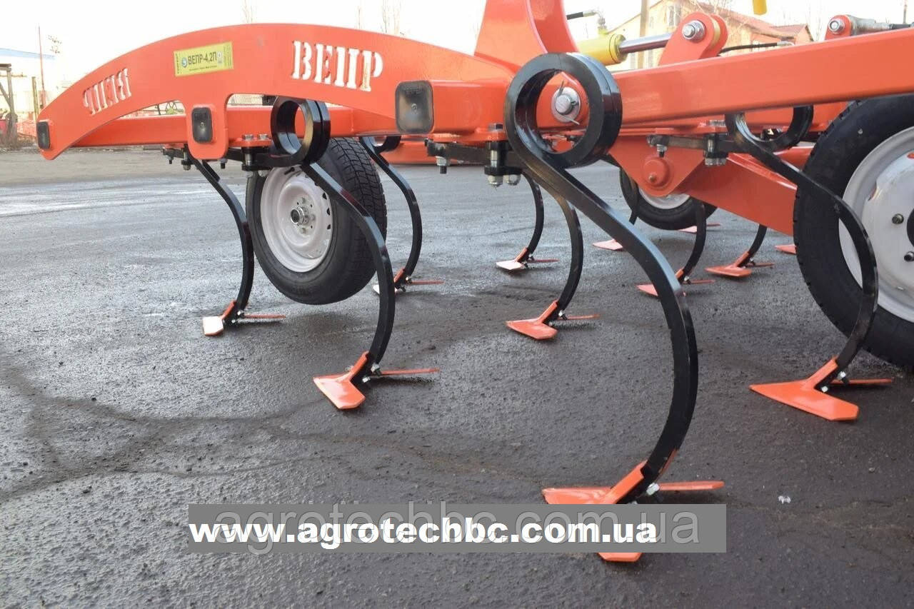 Культиватор причіпний трьохрядний ВЕПР 4.2 П-01 на ресорній стійці BELLOTA