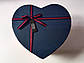 Подарункова коробочка у формі серця червона 18,5x17x7,5cm з синьою кришкою з великим бантом, фото 5