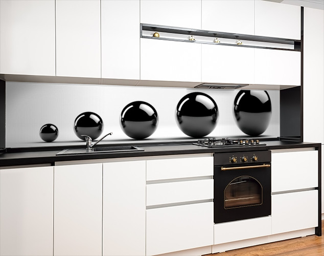 Наклейка на кухонний фартух 60 х 200 см, з фотодруком та захисною ламінацією кулі чорні на білому тлі (БП-s_df158)