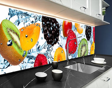 Фото панель універсальна ПЕТ, Самофіксована, 62 х 305 см (товщіна 1.2 мм), ягоди у бризках води