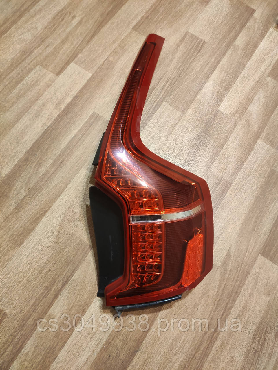 Volvo XC90 LED ліхтар задній правий. 31468097