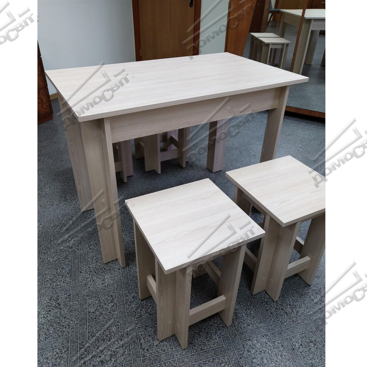 Комплект кухонний (стіл із табуретками), фото 1