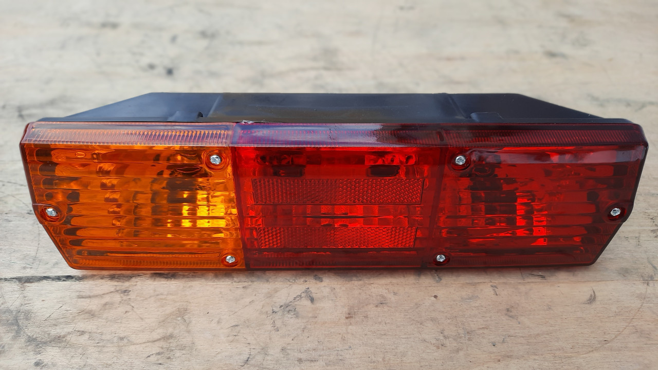 ПФ130-3716010-1 Ліхтар задній правий (ГАЗ, ЗІЛ, КАМАЗ) 1СОРТ (5320-3716010)