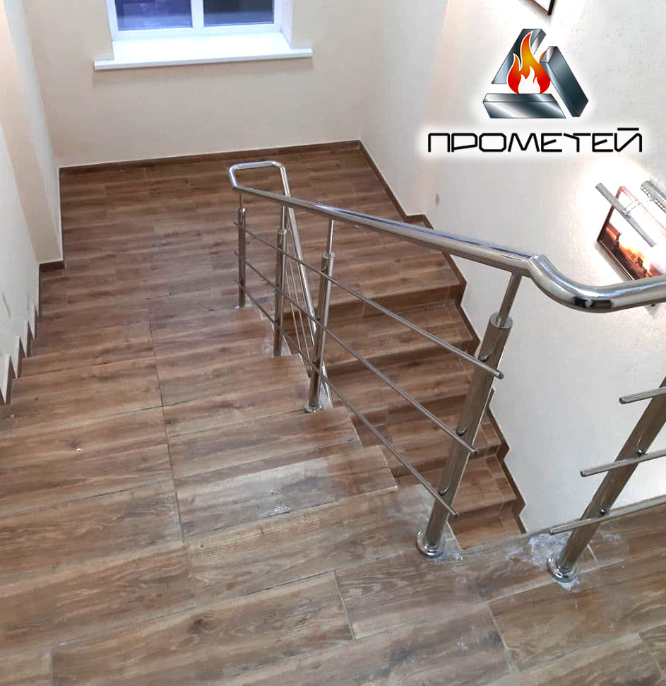 Перила/огородження з нержавіючої сталі AISI 304, поручень Ø38 мм, стійка Ø38 мм, 3 рігеля Ø12 мм